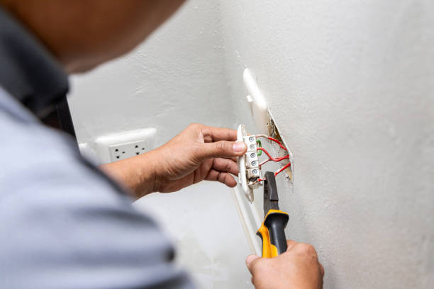 Best Residential Electrician Services  in North Liberty, IA